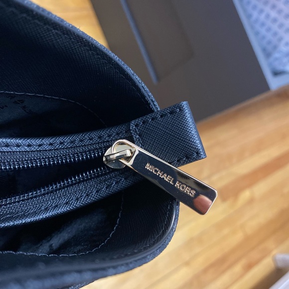 BUNDLE!!! - Picture 4 of 8